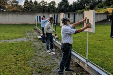 Setting up targets for pistol bullseye